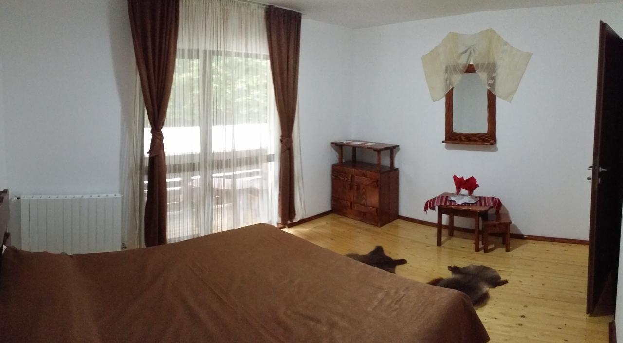 Berevoesti Cabana Barlogul Lupilor 빌라 객실 사진